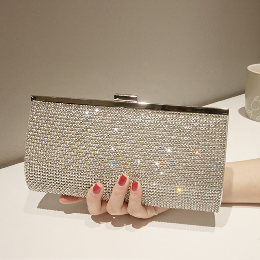 Street Fashion Photo - Bolsa de noite feminina com corrente,