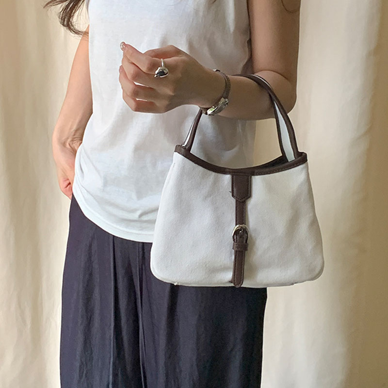 Bolsa Transversal Feminina de  - Korean Street Fashion Female avaliação e preço